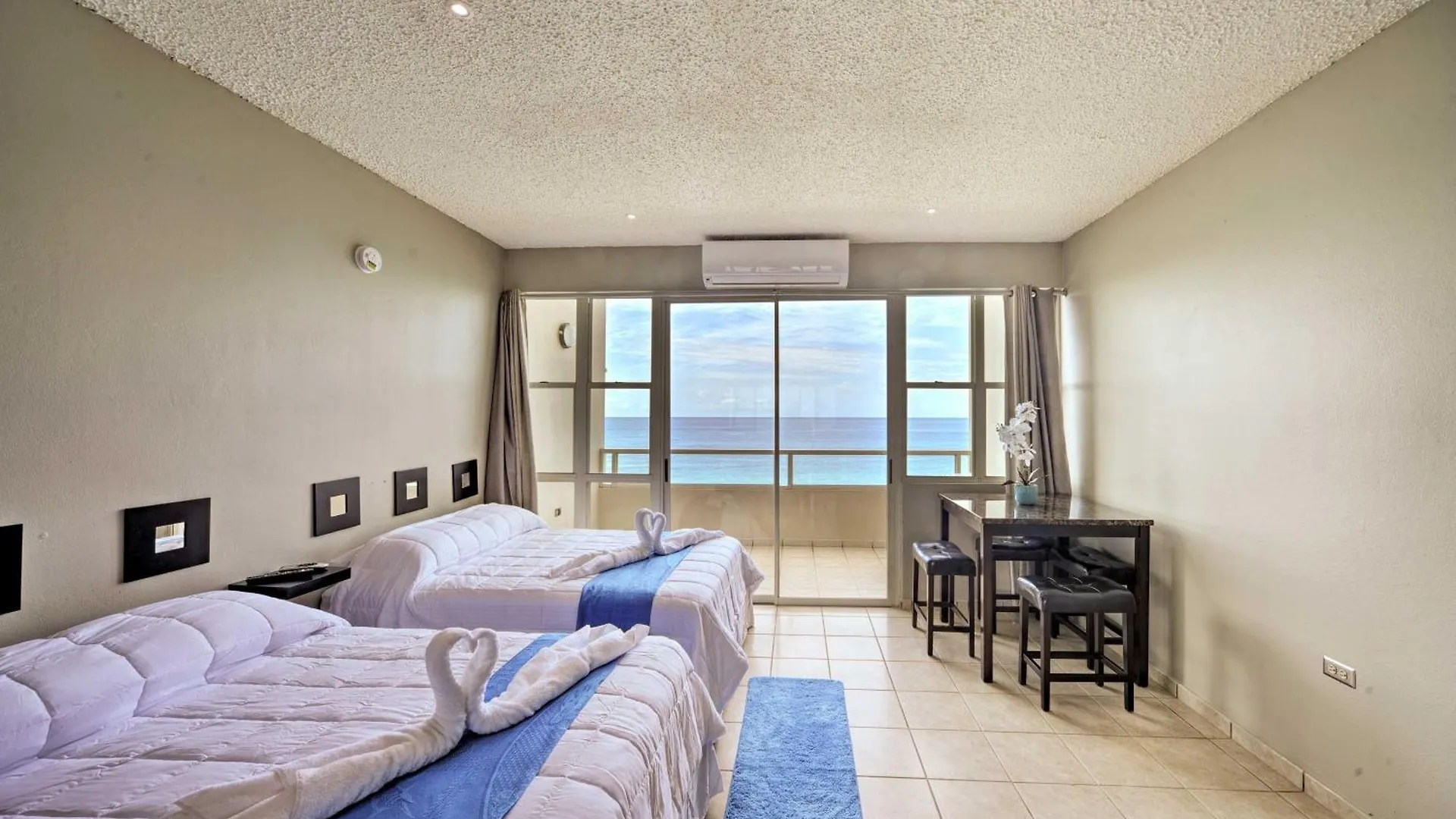 Oceanfront Resort Studio - 2 Mi To Rincon Plaza!